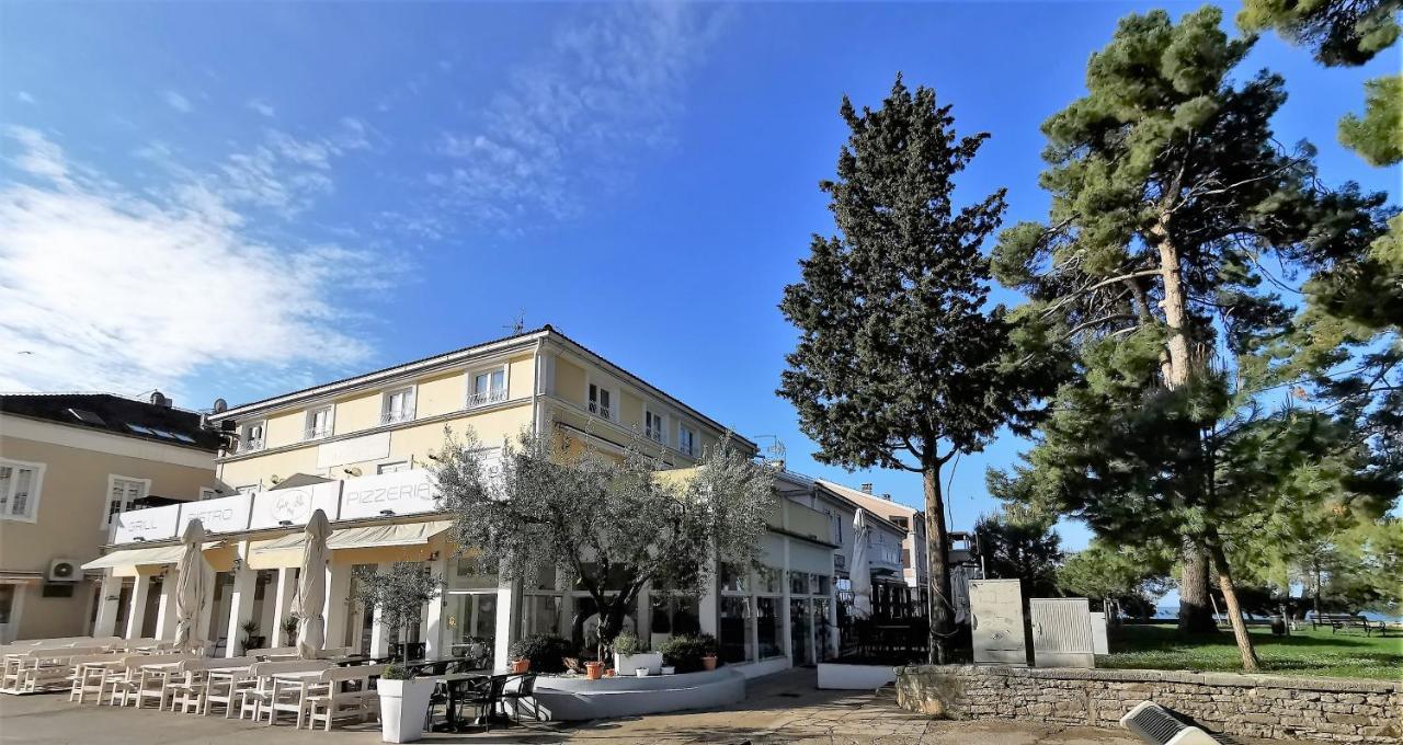 Mirta Deluxe Superior 5 Star Apartment, Your Piece Of Heaven By The Sea & Park, With Sea & Park View Novigrad  Zewnętrze zdjęcie