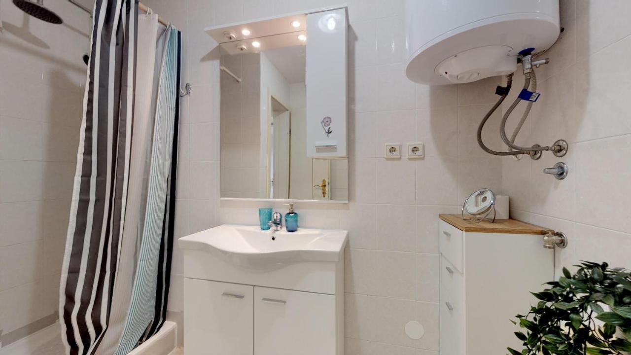 Mirta Deluxe Superior 5 Star Apartment, Your Piece Of Heaven By The Sea & Park, With Sea & Park View Novigrad  Zewnętrze zdjęcie
