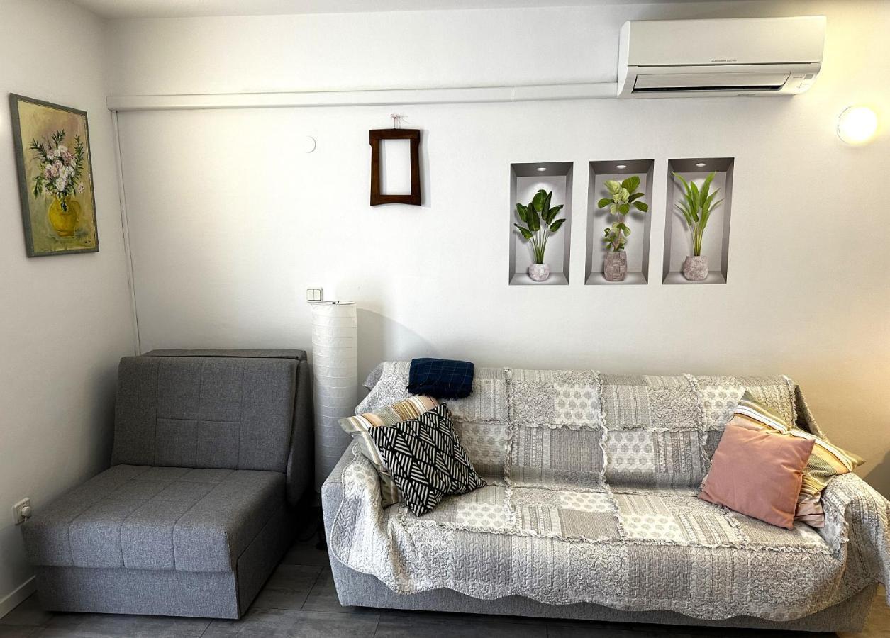 Mirta Deluxe Superior 5 Star Apartment, Your Piece Of Heaven By The Sea & Park, With Sea & Park View Novigrad  Zewnętrze zdjęcie